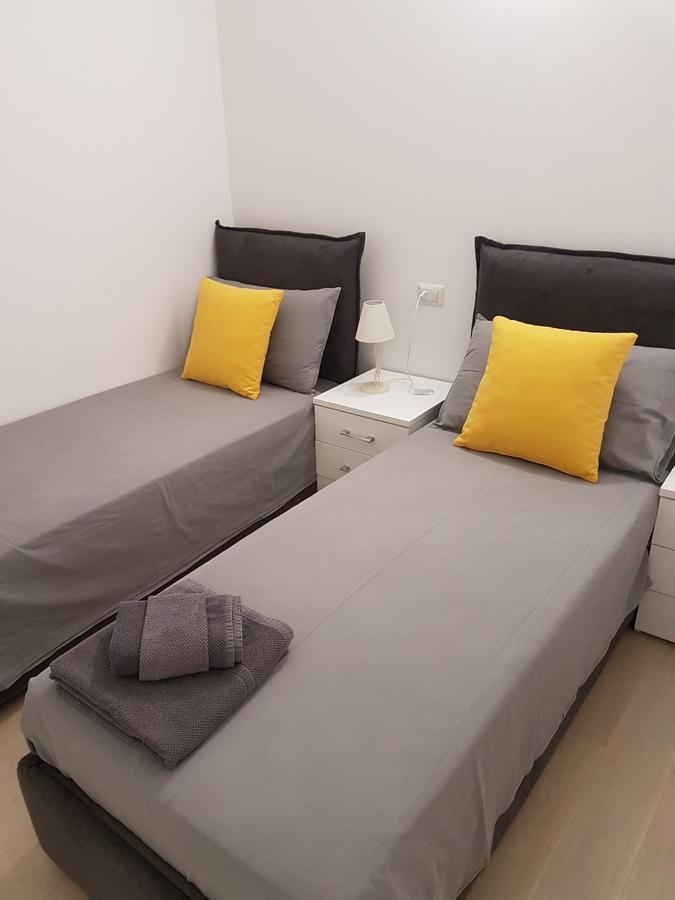 Baia Blu - Luxury Apartments With Pool Cremia Екстер'єр фото