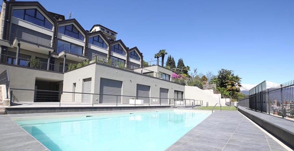 Baia Blu - Luxury Apartments With Pool Cremia Екстер'єр фото